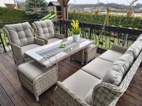 Beżowe meble na taras z wysokim stołem i regulowanymi fotelami - Laritto Dining - Beige