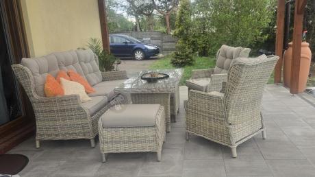 Beżowe meble na taras z wysokim stołem i regulowanymi fotelami - Laritto Dining - Beige