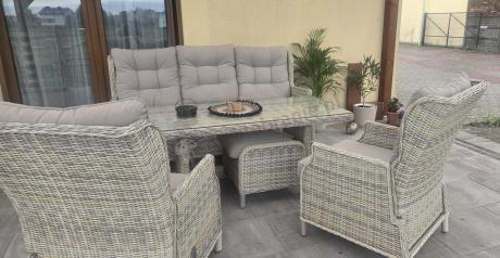 Beżowe meble na taras z wysokim stołem i regulowanymi fotelami - Laritto Dining - Beige