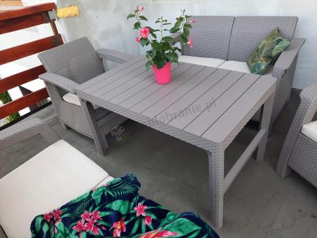 Beżowy komplet ogrodowy z podnoszonym stołem