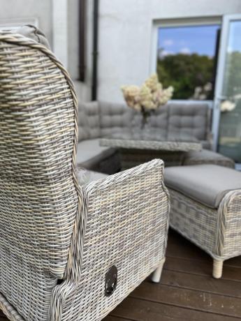 Beżowy narożnik ogrodowy z wysokim stołem i fotelem - Laritto Corner