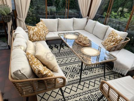 Beżowy narożnik z fotelem na taras w stylu boho - Torgiano Corner - Brown