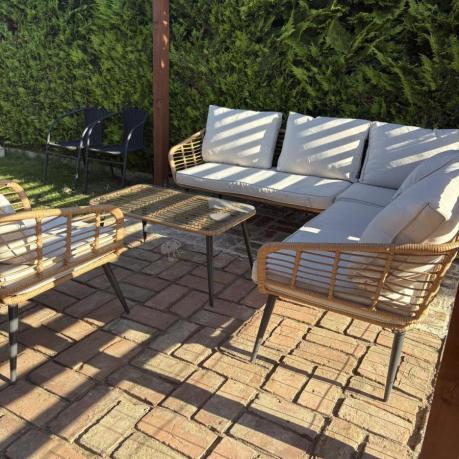 Beżowy narożnik z fotelem na taras w stylu boho - Torgiano Corner - Brown