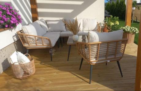 Beżowy narożnik z fotelem na taras w stylu boho - Torgiano Corner - Brown