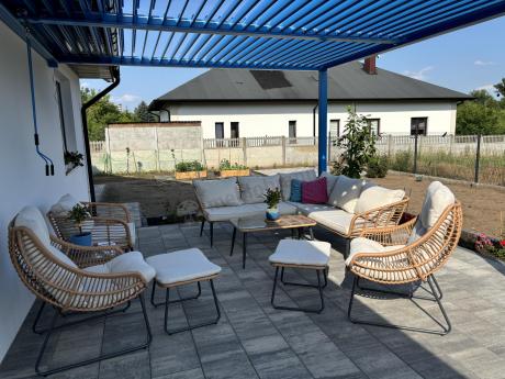 Beżowy narożnik z fotelem na taras w stylu boho - Torgiano Corner - Brown