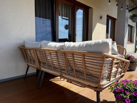 Beżowy narożnik z fotelem na taras w stylu boho - Torgiano Corner - Brown