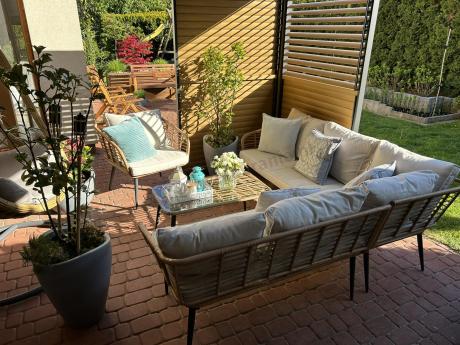 Beżowy narożnik z fotelem na taras w stylu boho - Torgiano Corner - Brown