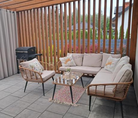 Beżowy narożnik z fotelem na taras w stylu boho - Torgiano Corner - Brown