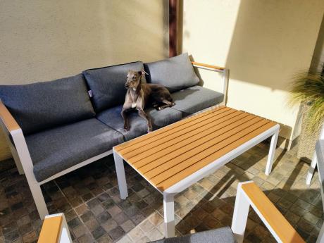 Biały komplet aluminiowych mebli ogrodowych dla 5 osób z sofą 190cm Stine