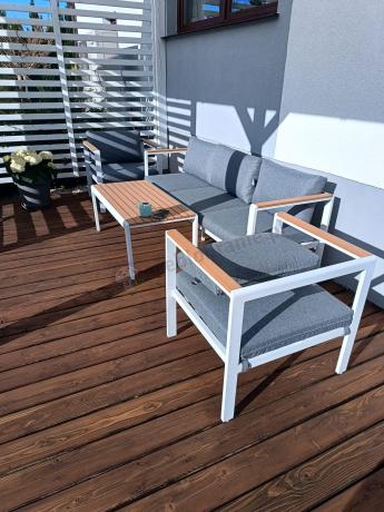Biały komplet aluminiowych mebli ogrodowych dla 5 osób z sofą 190cm Stine