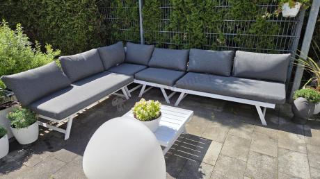 Biały nowoczesny narożnik ogrodowy z leżakiem 255x195 cm Soletto XL