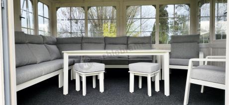 Biały zestaw mebli ogrodowych z narożnikiem, fotelami i pufami - Renalo Corner XL