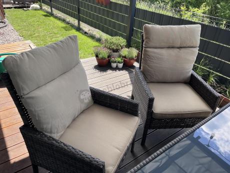Brązowe meble ogrodowe z sofą 175cm, wysokim stołem, fotelami i pufami Lirata Dining