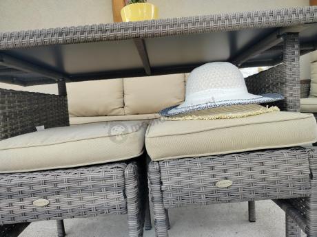 Brązowe meble ogrodowe z sofą 175cm, wysokim stołem, fotelami i pufami Lirata Dining