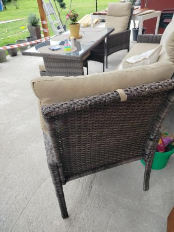 Brązowe meble ogrodowe z sofą 175cm, wysokim stołem, fotelami i pufami Lirata Dining