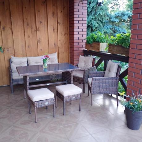 Brązowe meble technorattanowe z wysokim stołem 120cm i sofą Torino Dining