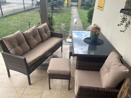 Brązowe meble technorattanowe z wysokim stołem 120cm i sofą Torino Dining