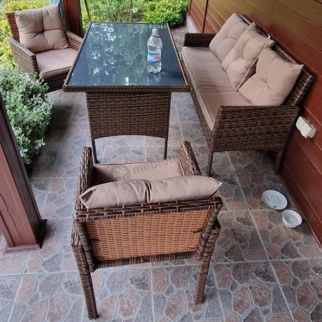 Brązowe meble technorattanowe z wysokim stołem 120cm i sofą Torino Dining