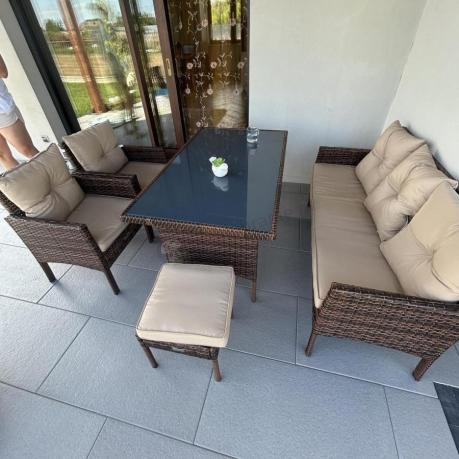 Brązowe meble technorattanowe z wysokim stołem 120cm i sofą Torino Dining