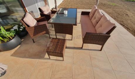 Brązowe meble technorattanowe z wysokim stołem 120cm i sofą Torino Dining