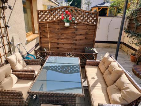 Brązowe meble technorattanowe z wysokim stołem 120cm i sofą Torino Dining