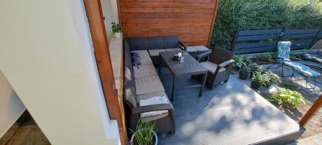 Brązowy narożnik do ogrodu Relly VII ze stołem podnoszonym i fotelem + pufy