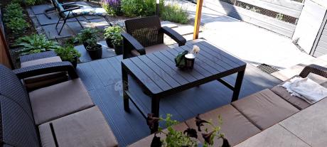 Brązowy narożnik do ogrodu Relly VII ze stołem podnoszonym i fotelem + pufy