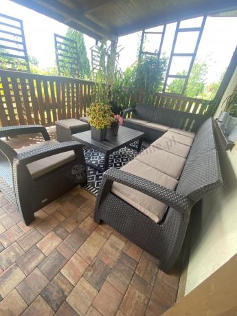 Brązowy narożnik do ogrodu Relly VII ze stołem podnoszonym i fotelem + pufy