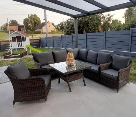 Brązowy narożnik na taras 207x207cm z wysokim stołem i fotelami Novici - Dark Brown