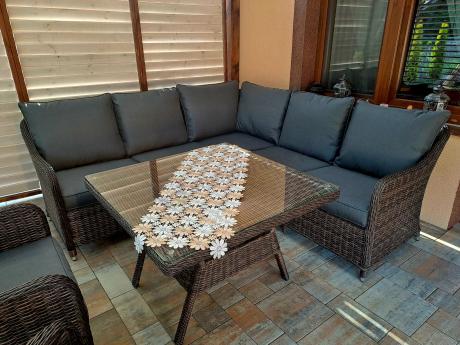 Brązowy narożnik na taras 207x207cm z wysokim stołem i fotelami Novici - Dark Brown