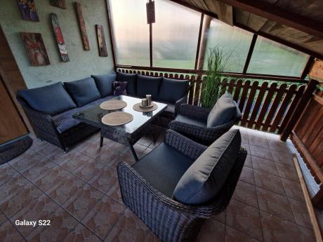 Brązowy narożnik na taras 207x207cm z wysokim stołem i fotelami Novici - Dark Brown