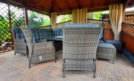 Brązowy narożnik na taras Laritto Corner XL + 2x regulowany fotel i pufy - Dark Brown