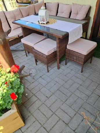 Brązowy narożnik ogrodowy z wysokim stołem 120cm i 3 pufami Torino Corner