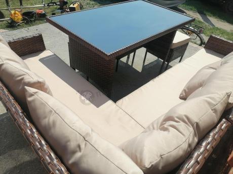 Brązowy narożnik ogrodowy z wysokim stołem 120cm i 3 pufami Torino Corner