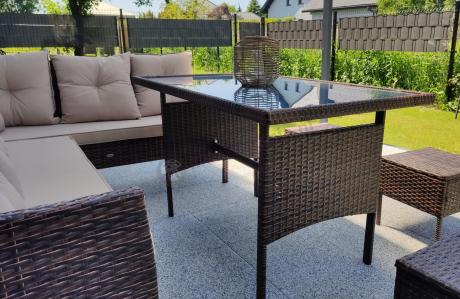 Brązowy narożnik ogrodowy z wysokim stołem 120cm i 3 pufami Torino Corner