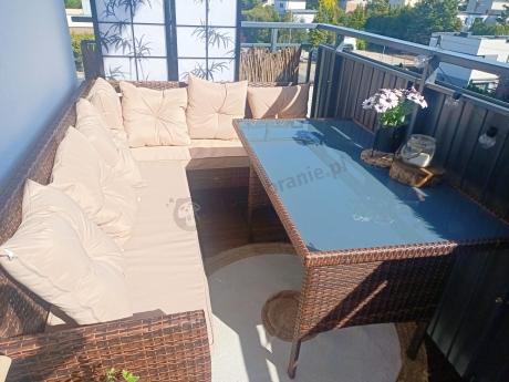 Brązowy narożnik ogrodowy z wysokim stołem 120cm i 3 pufami Torino Corner