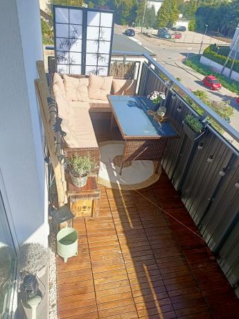 Brązowy narożnik ogrodowy z wysokim stołem 120cm i 3 pufami Torino Corner