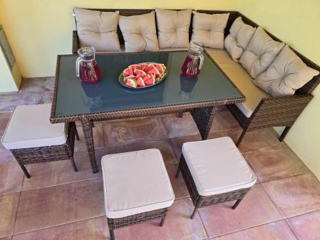 Brązowy narożnik ogrodowy z wysokim stołem 120cm i 3 pufami Torino Corner