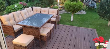Brązowy narożnik ogrodowy z wysokim stołem 120cm i 3 pufami Torino Corner