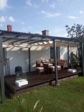 Brązowy narożnik ogrodowy z wysokim stołem 120cm i 3 pufami Torino Corner