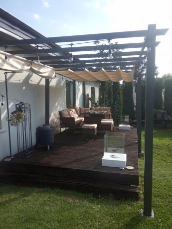 Brązowy narożnik ogrodowy z wysokim stołem 120cm i 3 pufami Torino Corner