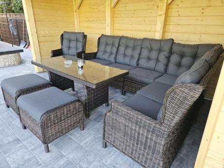 Brązowy narożnik z technorattanu Laritto 251x195cm z wysokim stołem i fotelem - Dark Brown
