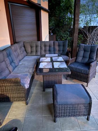 Brązowy narożnik z technorattanu Laritto 251x195cm z wysokim stołem i fotelem - Dark Brown