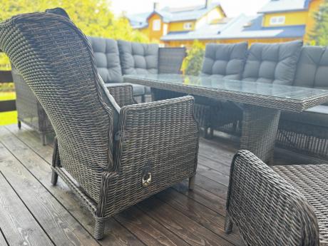 Brązowy narożnik z technorattanu Laritto 251x195cm z wysokim stołem i fotelem - Dark Brown