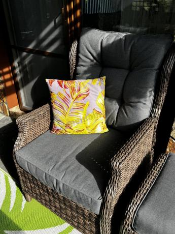 Brązowy narożnik z technorattanu Laritto 251x195cm z wysokim stołem i fotelem - Dark Brown