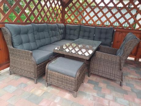 Brązowy narożnik z technorattanu Laritto 251x195cm z wysokim stołem i fotelem - Dark Brown