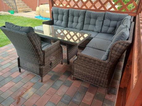 Brązowy narożnik z technorattanu Laritto 251x195cm z wysokim stołem i fotelem - Dark Brown