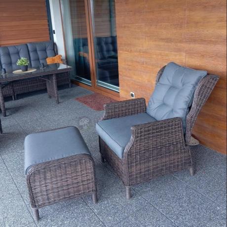 Brązowy narożnik z technorattanu Laritto 251x195cm z wysokim stołem i fotelem - Dark Brown