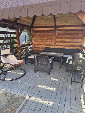 Brązowy zestaw dla 8 osób z narożnikiem, stołem podnoszonym i dwoma fotelami Relly VI