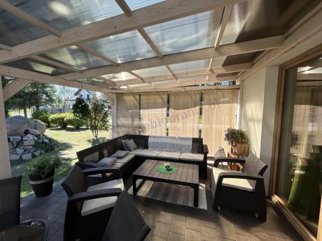 Brązowy zestaw dla 8 osób z narożnikiem, stołem podnoszonym i dwoma fotelami Relly VI